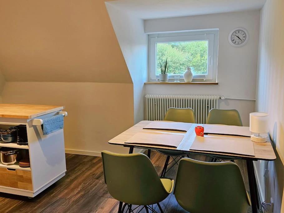 Dachnest Mit Terasse & Sauna Oerlinghausen Exterior photo